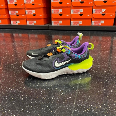 NIKE耐克跑步鞋轻便透气低帮青少年运动鞋DZ4490-001 D