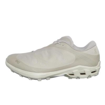 女士跑步鞋 轻便透气防滑耐磨户外登山鞋