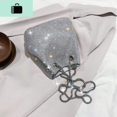 夏天流行亮钻小包包2020新款潮时尚女包百搭链条斜挎包网红水桶包NEW LAKE女斜挎包