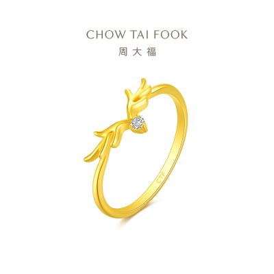 周大福 17916系列 “一鹿有你”22K金镶钻石戒指 NU2354