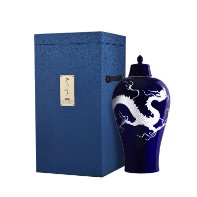 万茗堂霁蓝釉白龙纹梅瓶珍藏酒酱香酒高端文创收藏白酒