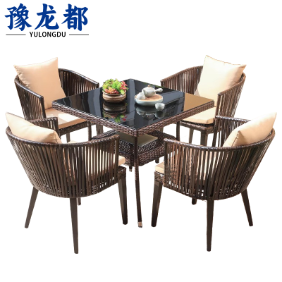 豫龙都休闲桌四椅套