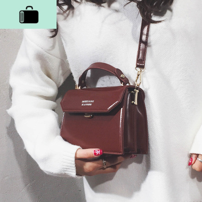 高级感小包包女包新款2020斜挎包时尚百搭ins洋气质感网红小黑包NEW LAKE女斜挎包