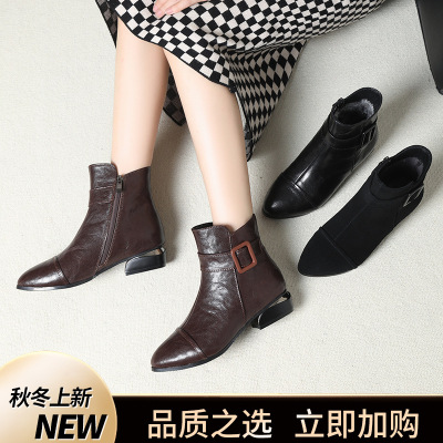 真皮粗跟短靴女25新款秋冬尖头低跟软底百搭复古风加绒马丁靴
