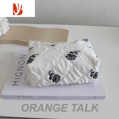 三维工匠ins中国风压花烫金刺绣纸巾盒猫咪车载手工桌面抽纸收纳布艺双层 黑玫瑰布艺双层纸巾盒