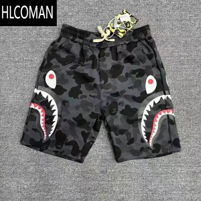 HLCOMAN日系潮牌鲨鱼印花休闲短裤男女情侣宽松运动迷彩五分裤夏季学生款