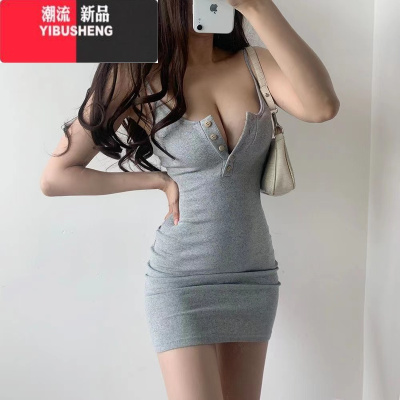 YIBUSHENG辣妹性感时尚低胸露肩吊带连衣裙女季弹力修身打底百搭包臀裙子