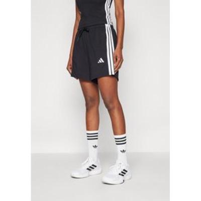 Adidas女款运动短裤舒适透气冰紫色时尚百搭运动休闲裤