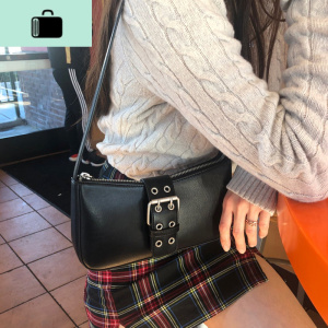 包包2020新款潮网红百搭复古设计系皮扣小众机车单肩腋下包法棍包NEW LAKE 黑色女士单肩包 黑色现货