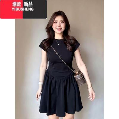 YIBUSHENG季高级感气质小黑裙女大码微胖mm显瘦遮肚子收腰连衣裙a字下摆