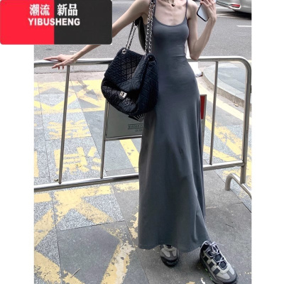 YIBUSHENG法式灰色吊带连衣裙子女季2024新款性感高级感小妈包臀修身长裙