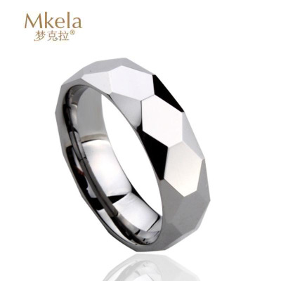 梦克拉 钨金戒指 时尚饰品 峰恋