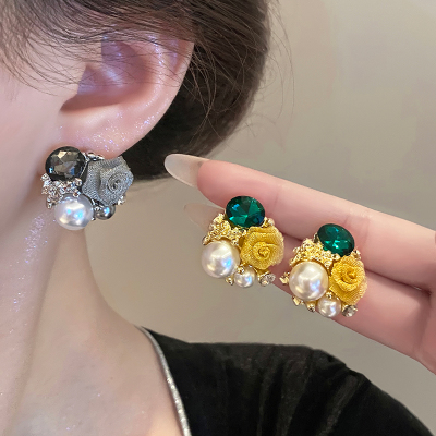镂空玫瑰花朵珍珠耳钉2025年新款轻奢小众耳环复古独特银针耳饰女送女朋友老婆情人节七夕生日礼物