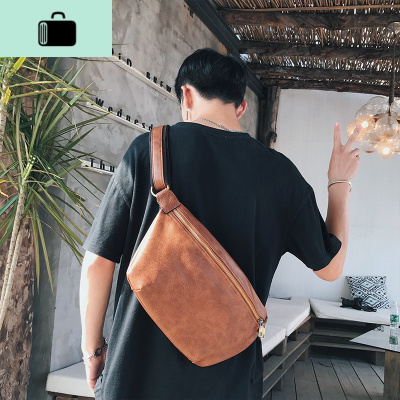 新款复古男士小包时尚青年小胸包单肩包运动骑行斜跨包腰包大容量NEW LAKE男士单肩包
