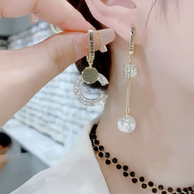 AB款不对称字母长款满钻耳环2025新款潮S925银针耳饰气质名媛百搭送女朋友老婆情人节七夕生日礼物