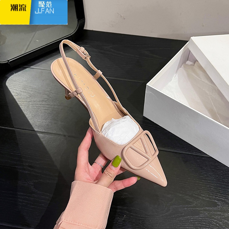 聚范粉裸色漆皮高跟鞋女2023年夏法式细跟单鞋尖头V家V扣后空包头凉鞋