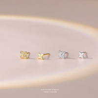 s925纯银不对称镶钻四叶草女耳钉ins 小清新简约花朵耳饰一件代发送女朋友老婆情人节七夕生日礼物