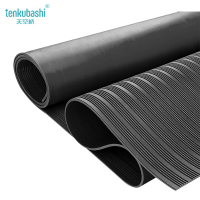 天空桥 绝缘胶皮 黑色条纹3mm*1.5m*10m 6kv 卷