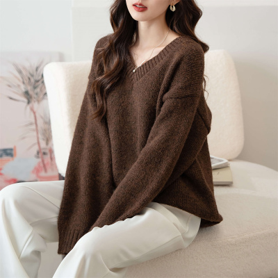 [3件8.5折152.9元,叠加优惠券]唐狮气质简约V领套头棕色毛衣女新款冬季慵懒风宽松针织衫qd
