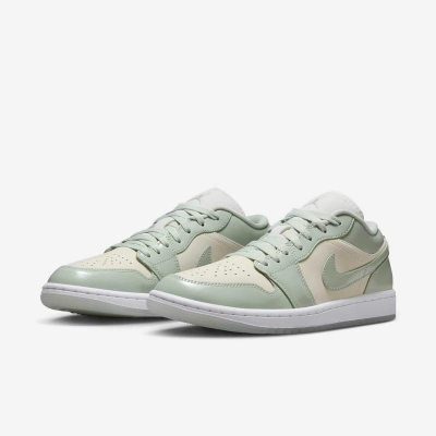 NIKE耐克篮球鞋JORDAN 1 LOW SE舒适耐磨低帮女鞋HF4078-100 C