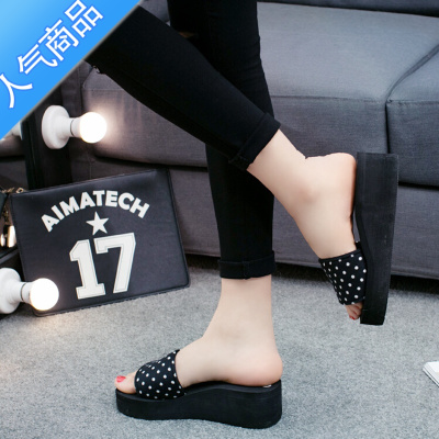 SUNTEK超轻高跟夏新款点点凉拖鞋女时尚外穿一字拖鞋厚底百搭坡跟沙滩鞋