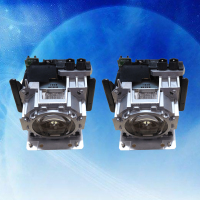 成越松下PANASONIC PT-DS100XE原封包原装带架一对投影机/仪灯泡