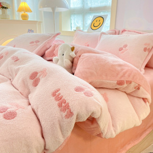 冬季牛奶绒四件套卡通珊瑚绒被套加绒床上三件套法兰绒床单