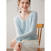 秋冬新款V领羊绒衫女纯色山羊绒纯色宽松显瘦大码针织打底衫毛衣