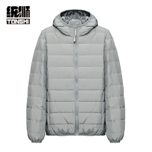 统狮女连帽羽绒服C47 件