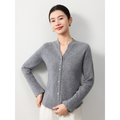 100羊毛气质法式V领针织开衫2025秋冬季新单排扣针织开衫上衣