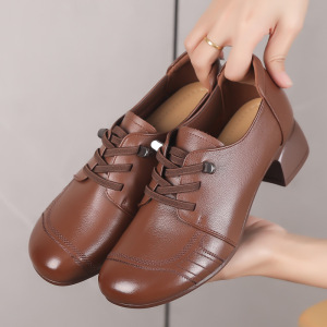 真皮中跟小皮鞋女春秋复古休闲百搭妈妈鞋粗跟舒适软底四季鞋
