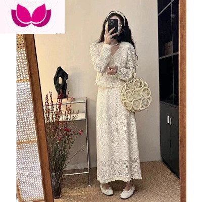 七斓早春季女装奶系茶系穿搭盐系轻熟活泼减龄碎花连衣裙子小香风套装