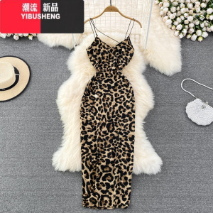 YIBUSHENG性感豹纹吊带裙时尚女人味修身显瘦低胸V领无袖露背包臀连衣裙