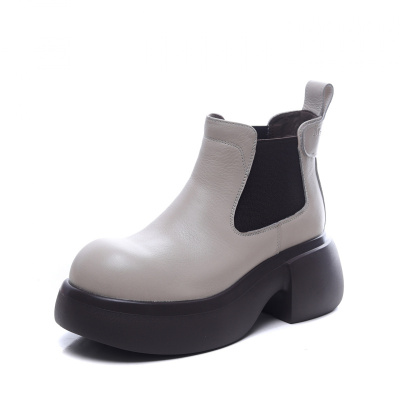 小牛皮头层牛皮复古短靴女秋冬新款马丁靴白色粗跟烟筒靴女