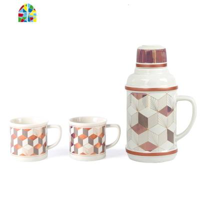 老上海复古陶瓷冷水壶配水杯可高温防爆家用凉水壶大容量可放冰箱 FENGHOU 清新绿叶(1壶2杯)