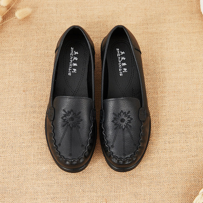 热卖休闲女鞋舒适轻便圆头牛皮工作鞋