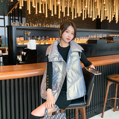 秋冬羽绒亮面马甲女短款2021年冬季新款韩版宽松立领坎肩马夹外套