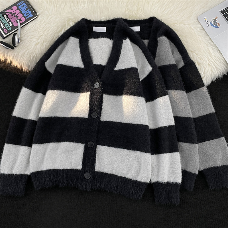 春秋季新款男士毛衣开衫慵懒风外套针织衫宽松百搭潮流条纹毛衣男