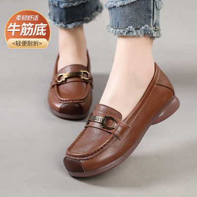 软底低跟牛筋软底女鞋金属扣装饰单鞋秋季新款大码妈妈鞋