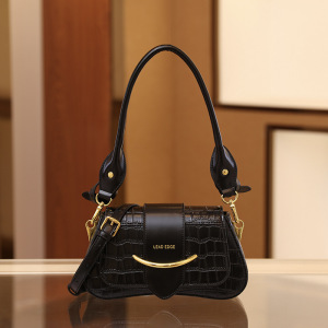 斯妮拉 专柜正品欧美时尚小众设计石头纹马鞍包女腋下包2023春夏季新款高级质感百搭斜挎小包韩版潮