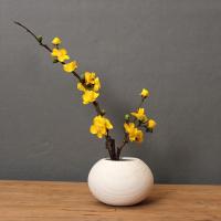现代中式白色素烧陶瓷花瓶插花摆件简约客厅电视柜装饰品摆设 三维工匠 黄色梅花