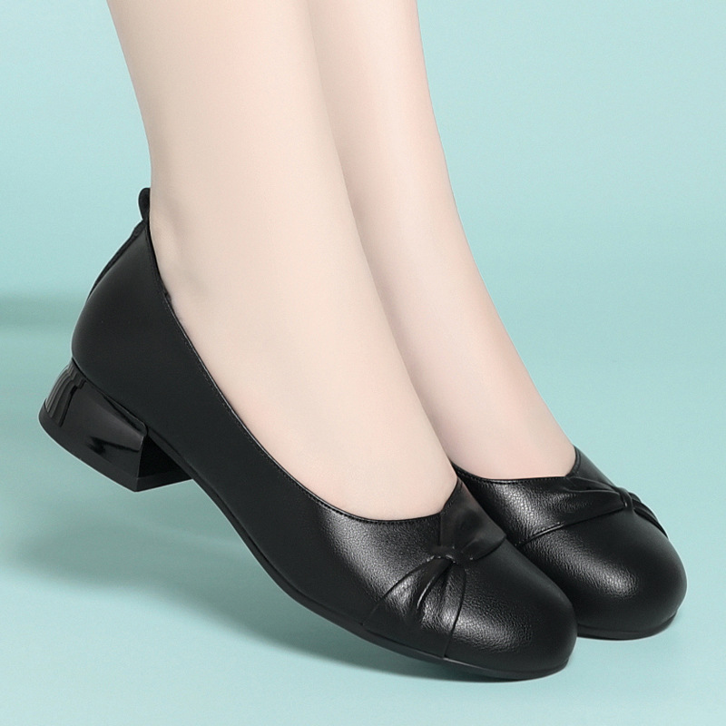 新款女士中跟软面防滑时尚百搭职业工作鞋