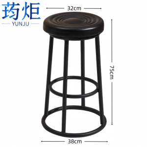 荺炬 凳子