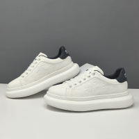 男生头层牛皮白色板鞋男款潮鞋欧洲站透气小白鞋头层牛皮休闲鞋男