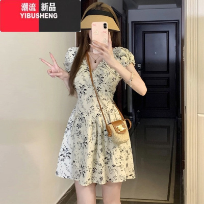 YIBUSHENG绝美小裙子高级感穿搭辣妹连衣裙季2024新款女法式收腰碎花短裙