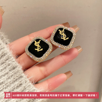 闪钻百搭气质耳钉女新款2023独特耳环轻奢高级感个性几何耳饰送女朋友老婆情人节七夕生日礼物