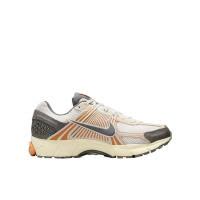耐克(NIKE)ZoomVomero5跑鞋男复杂层次设计织物皮革拼接运动鞋