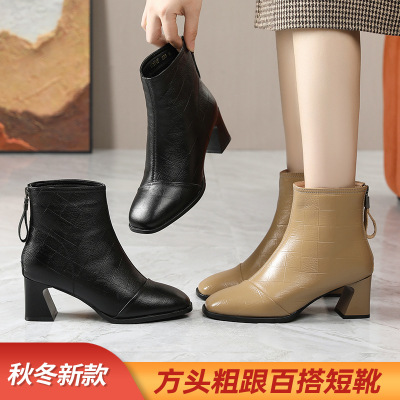 头层牛皮小短靴年秋冬新款方头中跟百搭时装真皮大码单靴粗跟