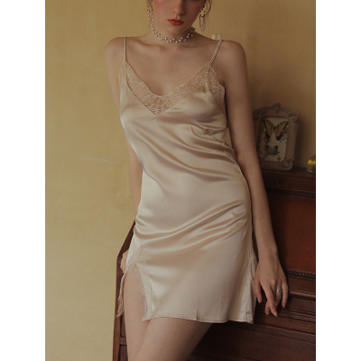 HLCOMAN非黑即裸睡衣女夏季冰丝V领蕾惑性感吊带睡裙薄款家居服短裙睡裙