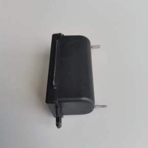 帮客材配法迪欧燃气灶JZT-2B13、JZY-2B13电池盒